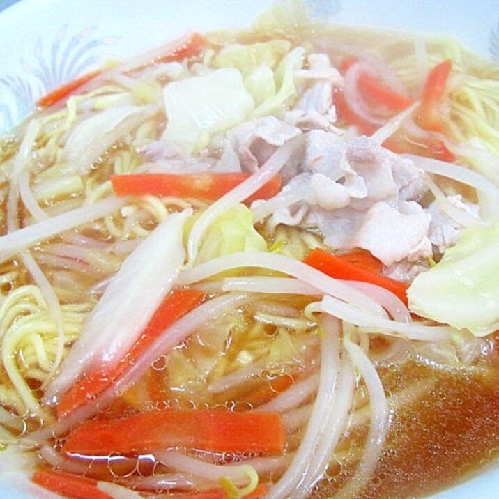 豚肉と野菜たっぷりラーメン